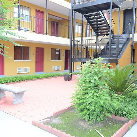 Bear Creek Inn Addicks Экстерьер фото